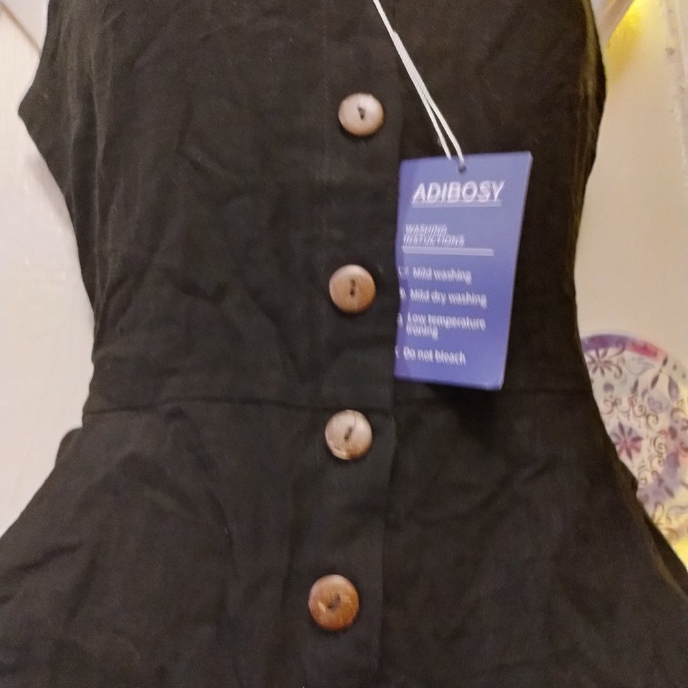 Adibosy (S) Button Front Romper - Picture 2 of 8